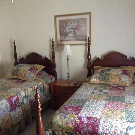 Ottaway Inn Llc Corry Екстериор снимка